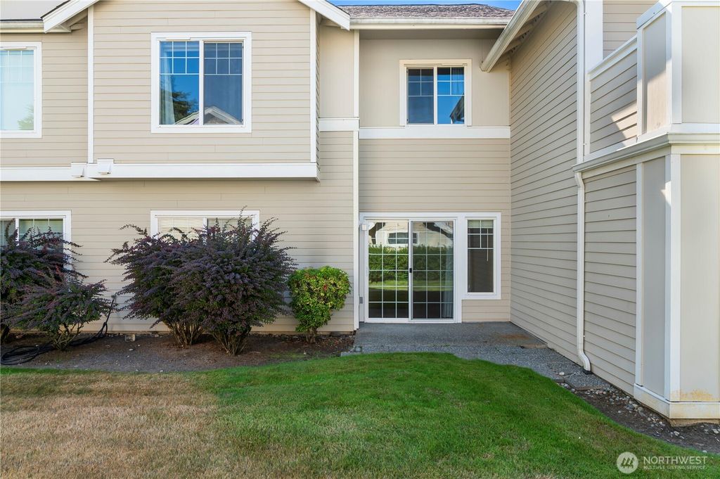 Photo of 1522 196th Street SE #C-103, Bothell, WA 98012 (MLS # 2409043)