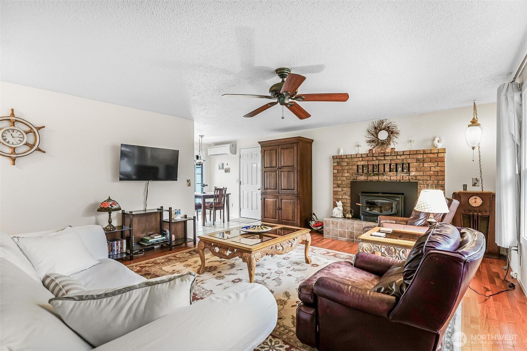 835 Livingston Bay Shore Drive