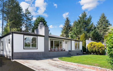 Photo of 14327 Fremont Avenue N, Seattle, WA 98133 (MLS # 2354194)