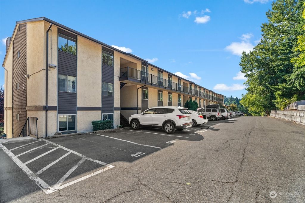 Photo of 12525 NE 145th Place #F95, Kirkland, WA 98034 (MLS # 2163004)