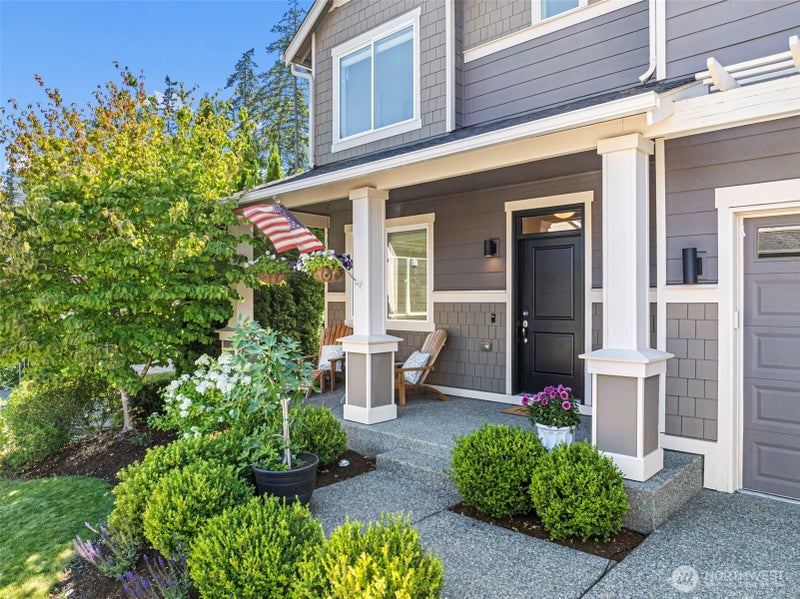 11240 Borgen Loop