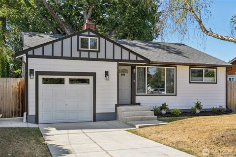 Photo of 8430 Fawcett Avenue, Tacoma, WA 98444 (MLS # 2418365)