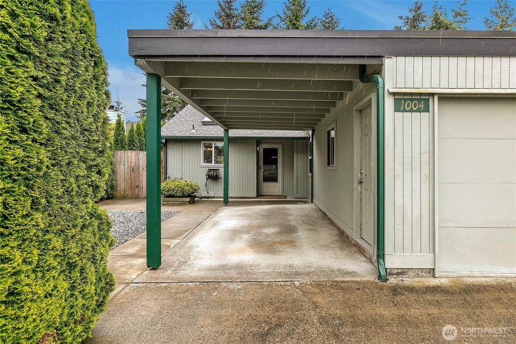 listing image 9367953482228387018