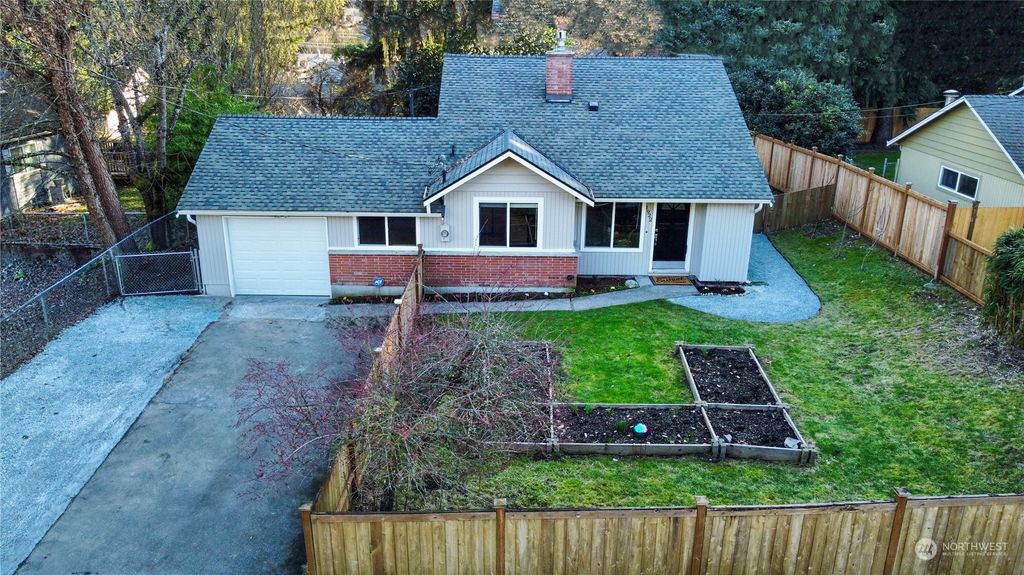 Photo of 1922 204th Street SW, Lynnwood, WA 98036 (MLS # 2198370)