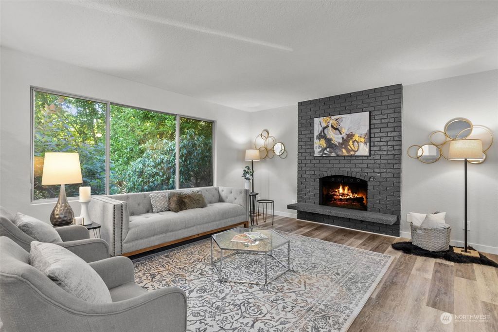 Photo of 19321 5th Avenue NE, Shoreline, WA 98155 (MLS # 2159213)
