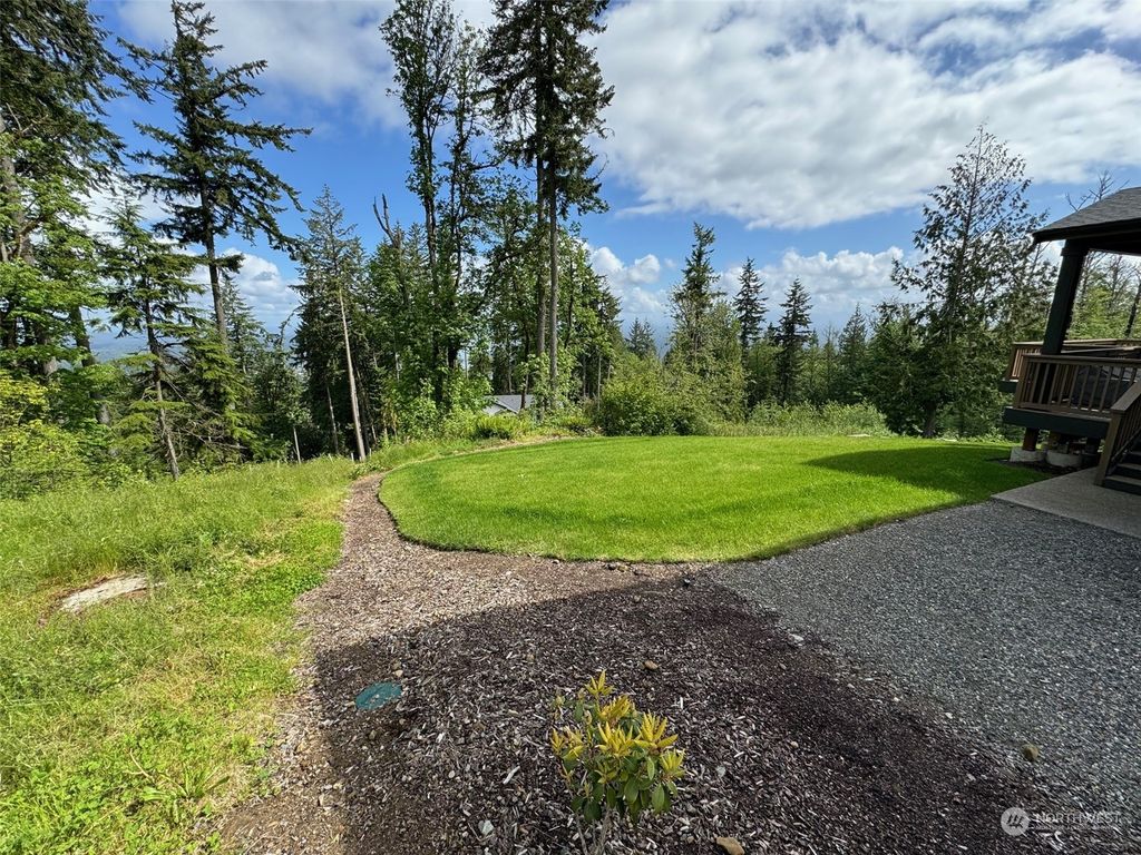 Photo of 17770 SE 63rd Place, Bellevue, WA 98006 (MLS # 2246788)