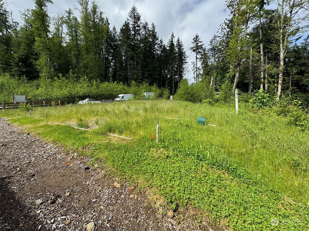 Photo of 17770 SE 63rd Place, Bellevue, WA 98006 (MLS # 2246788)