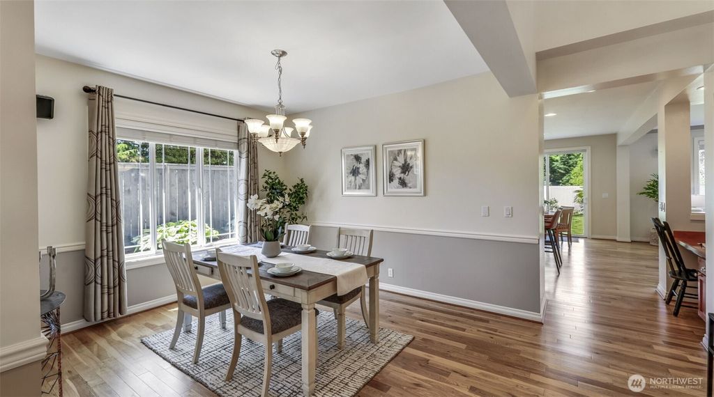 Photo of 5322 NE 2nd Street, Renton, WA 98059 (MLS # 2386353)