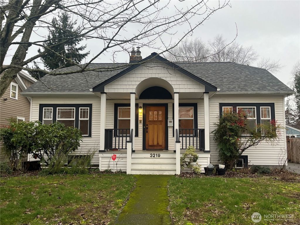 Photo of 3219 39th Avenue SW, Seattle, WA 98116 (MLS # 2469086)