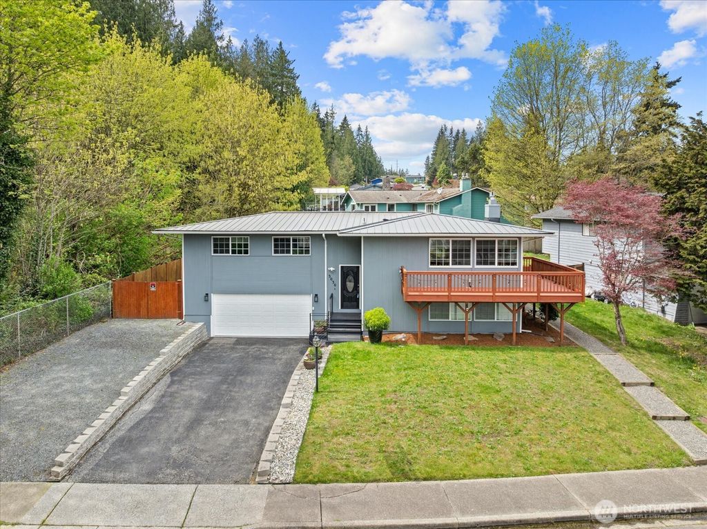 Photo of 3030 Panaview Boulevard, Everett, WA 98203 (MLS # 2505334)