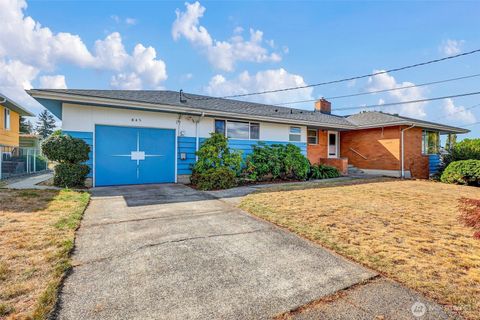 Photo of 845 SW 122nd Street, Seattle, WA 98146 (MLS # 2431167)