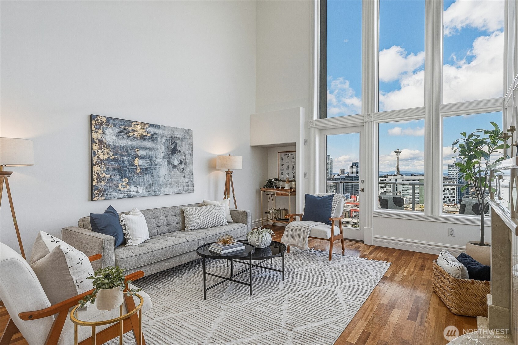 311 E Republican Street 602