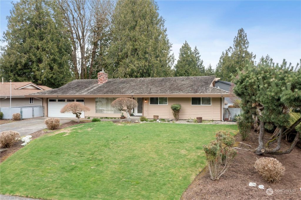 Photo of 14922 SE 170th Street, Renton, WA 98058 (MLS # 2209963)