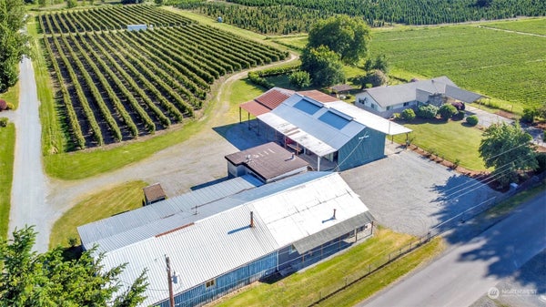 15002 116TH ST E, PUYALLUP, WA 98374 - Image f66bd03061a7f67da462ff5600a9dd22/481114152
