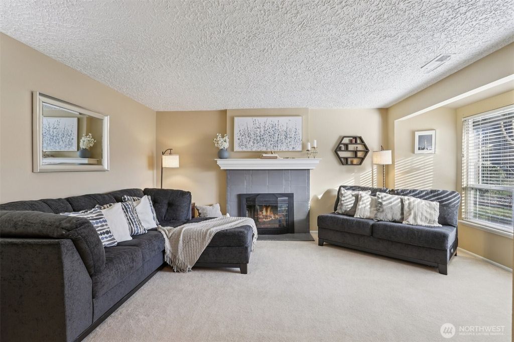 Photo of 1020 SE 130th Avenue, Vancouver, WA 98683 (MLS # 2465053)