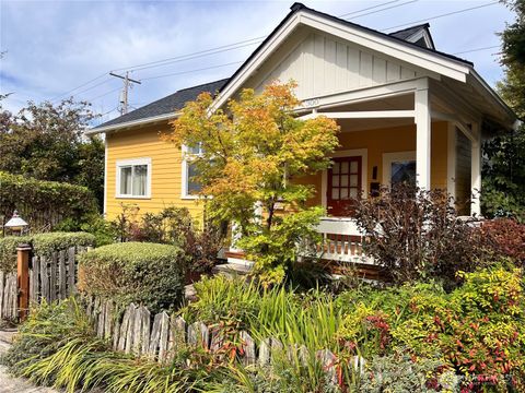 Photo of 300 Cottage Lane #300, Langley, WA 98260 (MLS # 2438383)