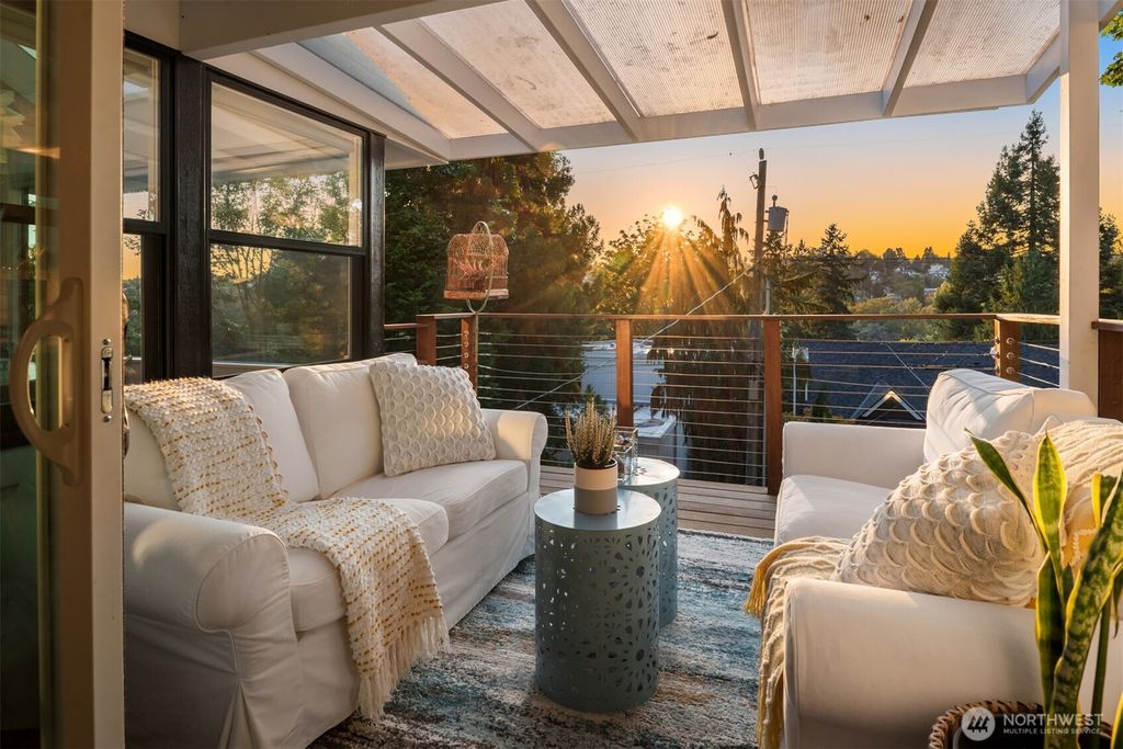 Photo of 617 33rd Avenue E, Seattle, WA 98112 (MLS # 2438464)