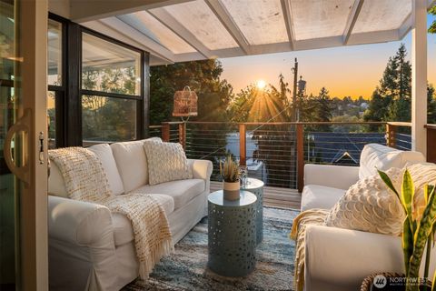 Photo of 617 33rd Avenue E, Seattle, WA 98112 (MLS # 2438464)