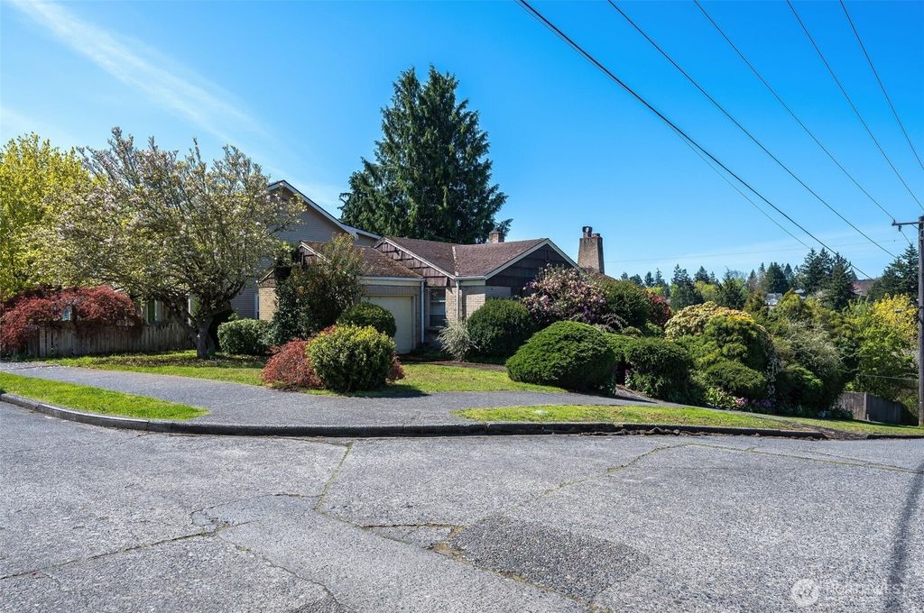 Photo of 4501 SW Dakota Street, Seattle, WA 98116 (MLS # 2360922)
