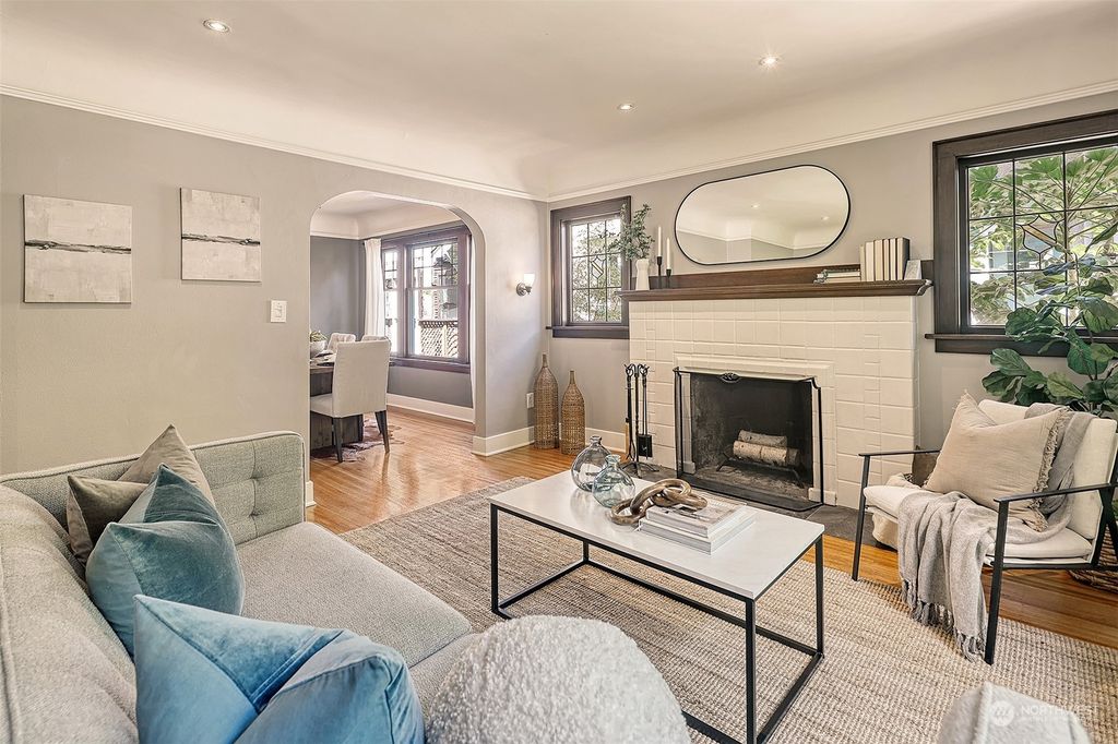 Photo of 3459 41st Avenue SW, Seattle, WA 98116 (MLS # 2269591)