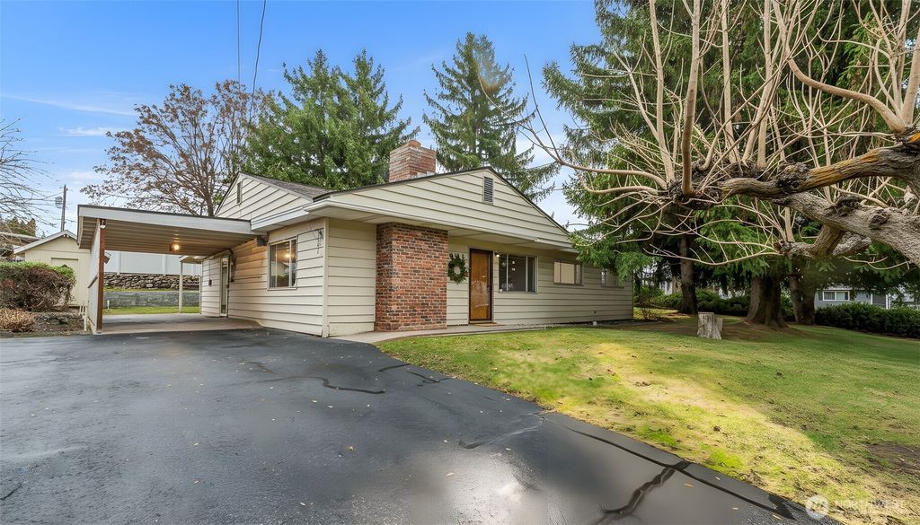 Photo of 601 N Jennifer Lane, East Wenatchee, WA 98802 (MLS # 2462959)