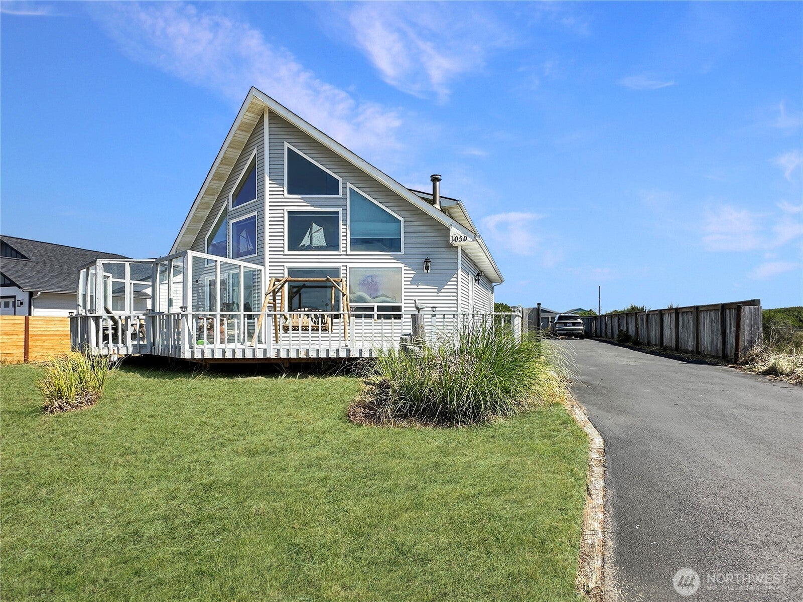 1050 Ocean Shores Boulevard