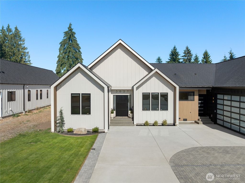 Photo of 3627 99th Drive SE, Lake Stevens, WA 98258 (MLS # 2414476)