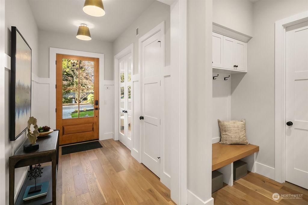 Photo of 2723 NE 92nd Street, Seattle, WA 98115 (MLS # 2050005)