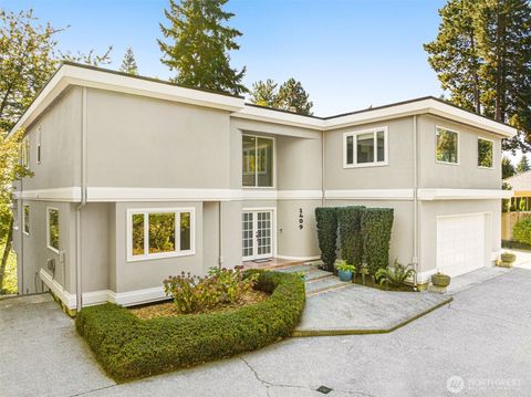 Photo of 1409 4th Street, Kirkland, WA 98033 (MLS # 2405079)