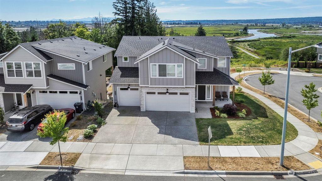 Photo of 4028 60th Avenue NE, Marysville, WA 98270 (MLS # 2140690)