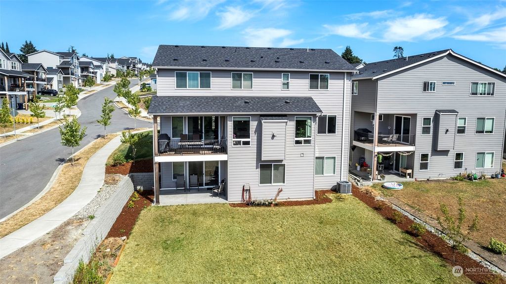 Photo of 4028 60th Avenue NE, Marysville, WA 98270 (MLS # 2140690)