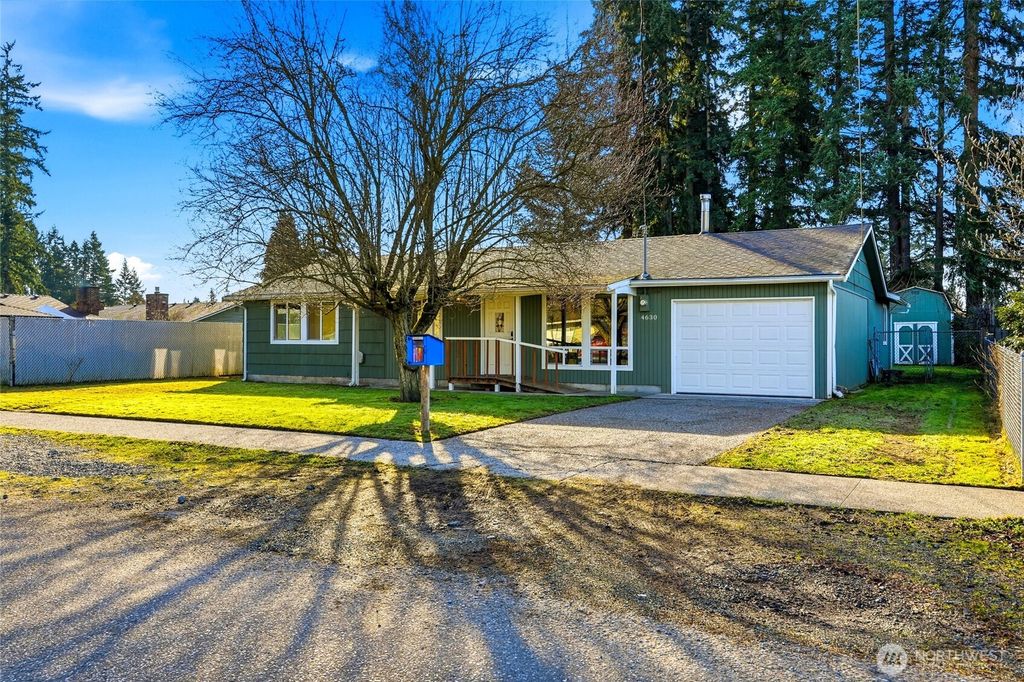 Photo of 4630 94th Place NE, Marysville, WA 98270 (MLS # 2479269)