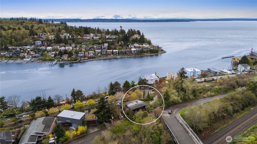 Photo of 5622 Seaview Avenue NW, Seattle, WA 98107 (MLS # 2359526)