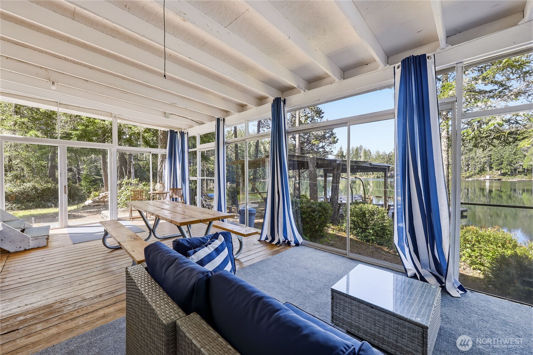 3 NE Wildberry Lake Drive