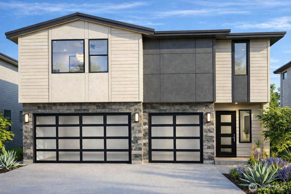 Photo of 7623 NE 198th Court, Kenmore, WA 98028 (MLS # 2562641)