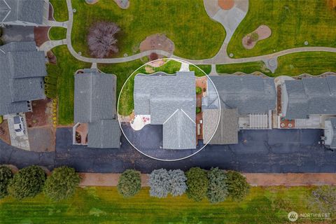 Photo of 1000 13th Avenue SW #7, Quincy, WA 98848 (MLS # 2461016)