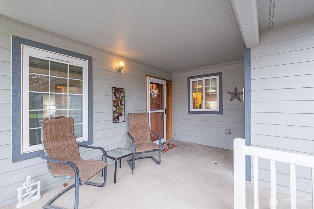 Photo of 1000 13th Avenue SW #7, Quincy, WA 98848 (MLS # 2461016)