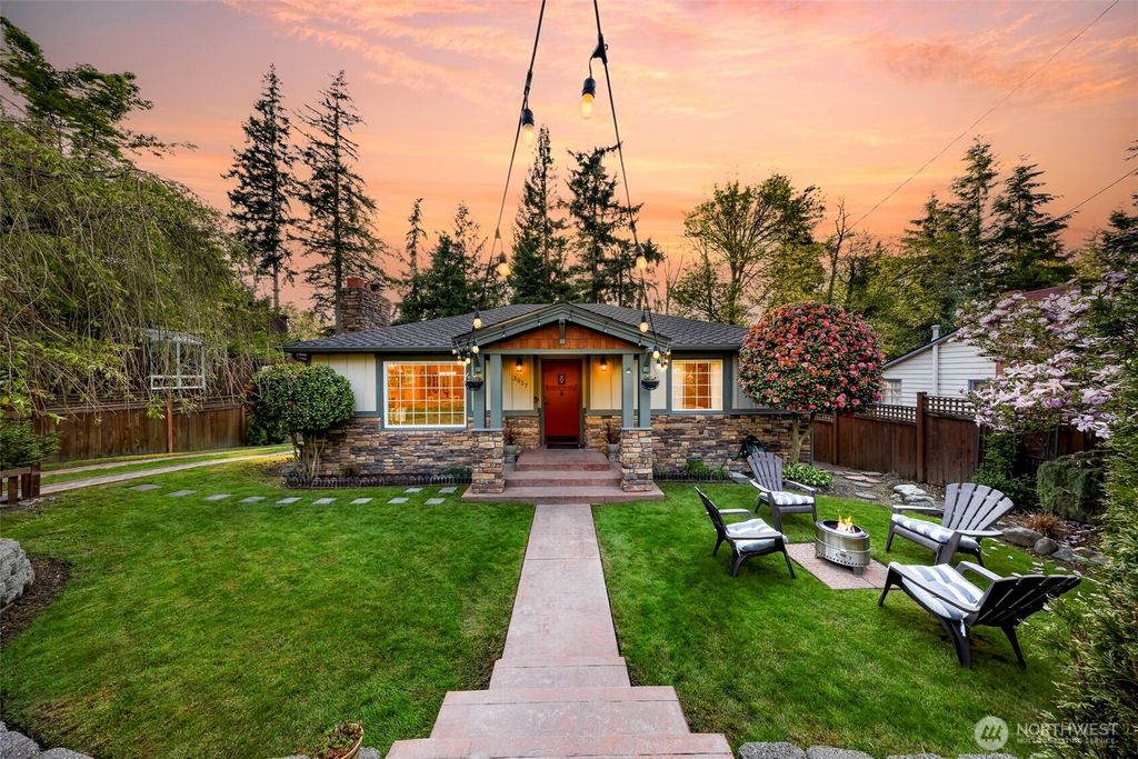 Photo of 3917 88th Avenue SE, Mercer Island, WA 98040 (MLS # 2354195)