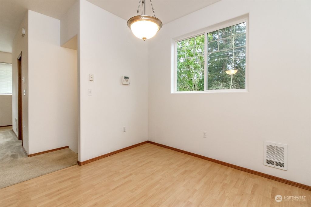 listing image 9362290805382767598