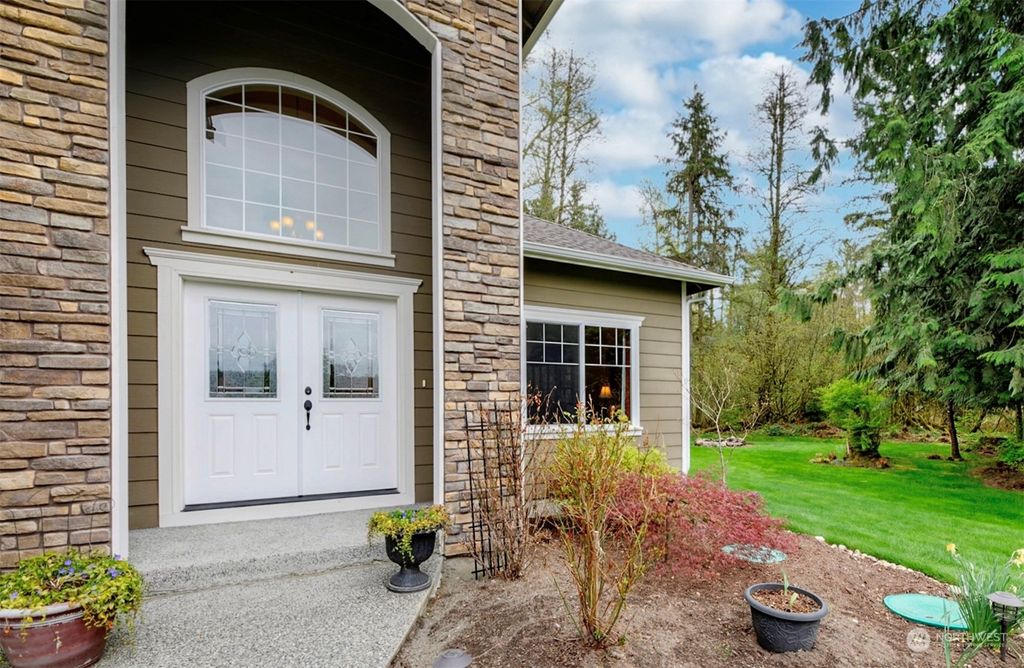 Photo of 19530 33rd Place SE, Snohomish, WA 98290 (MLS # 2064466)
