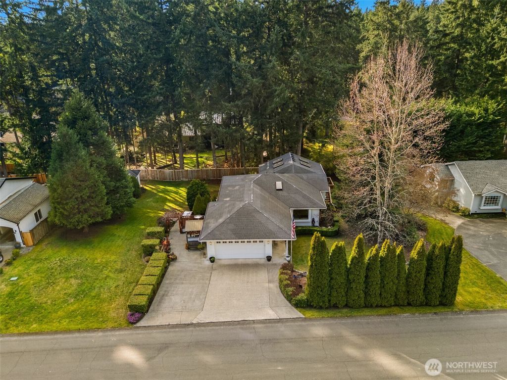 Photo of 14002 51st Avenue NW, Gig Harbor, WA 98332 (MLS # 2486268)