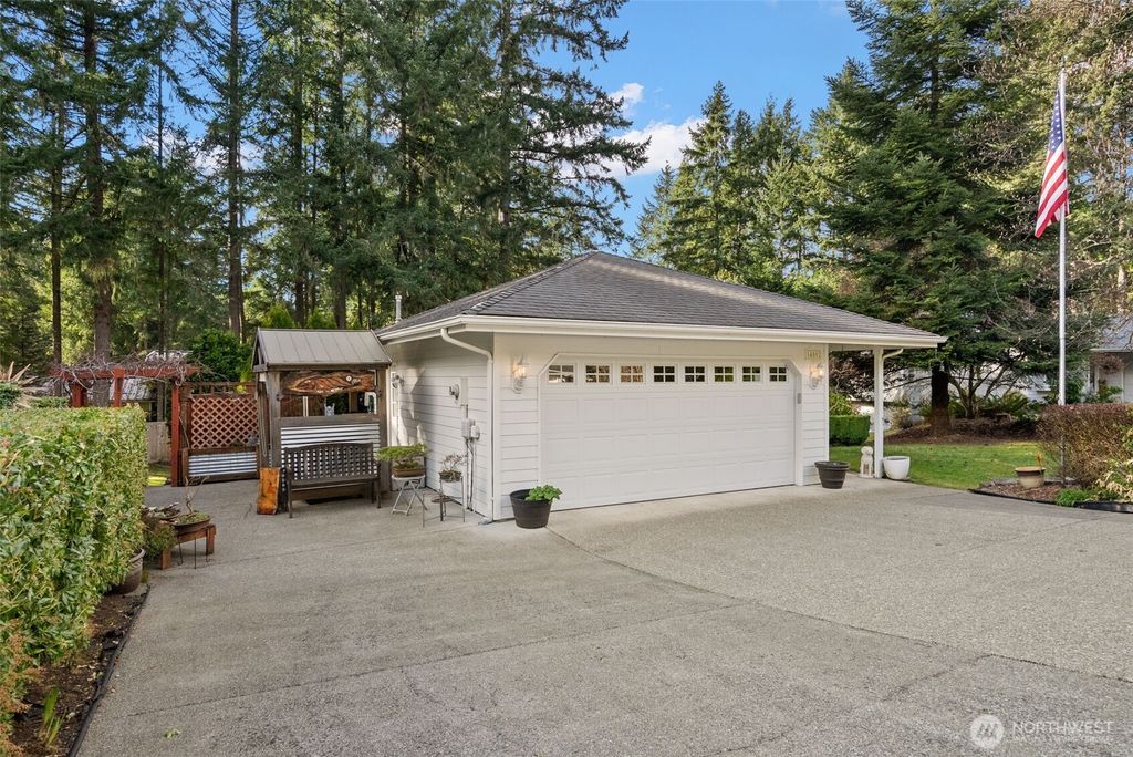 Photo of 14002 51st Avenue NW, Gig Harbor, WA 98332 (MLS # 2486268)