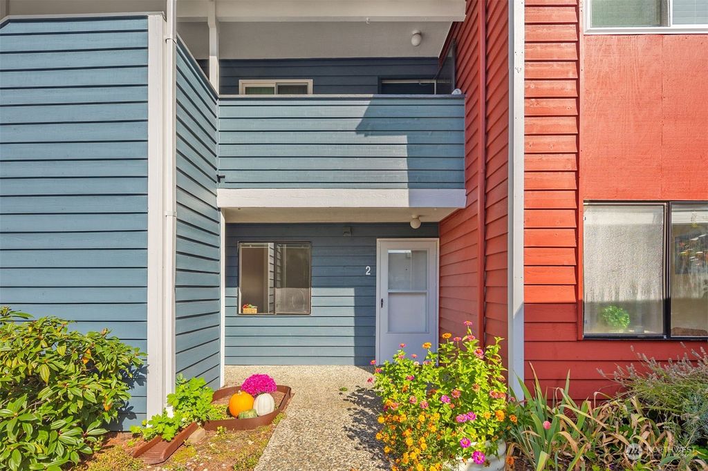 Photo of 332 Healy Avenue S #2, North Bend, WA 98045 (MLS # 2300887)