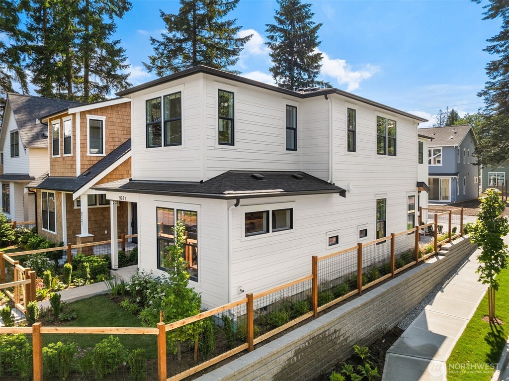 Photo of 9331 126th Avenue NE, Kirkland, WA 98033 (MLS # 2580385)