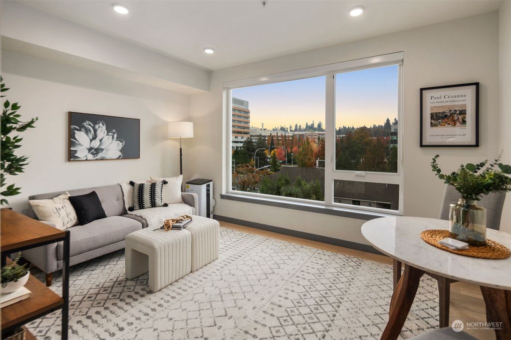 Photo of 11903 NE 128th St St #410, Kirkland, WA 98034 (MLS # 2304149)