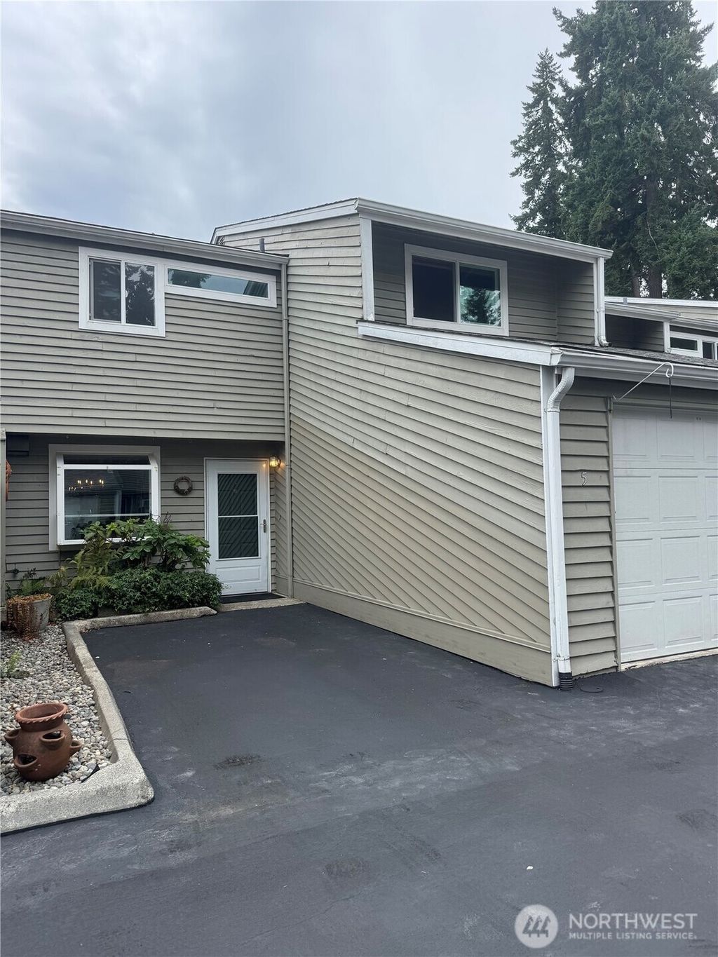 Photo of 14441 124th Avenue NE #5, Kirkland, WA 98034 (MLS # 2423585)