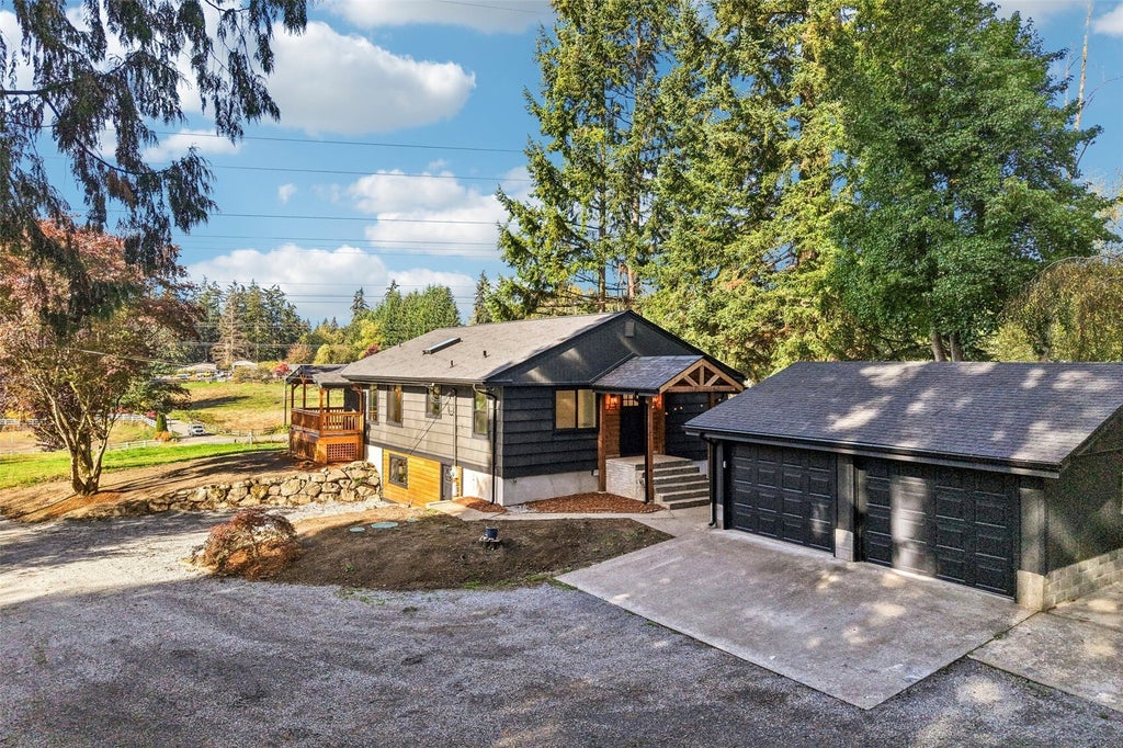Photo of 5813 83rd Ave Se AVE, Snohomish, WA 98290 (MLS # 2599135)