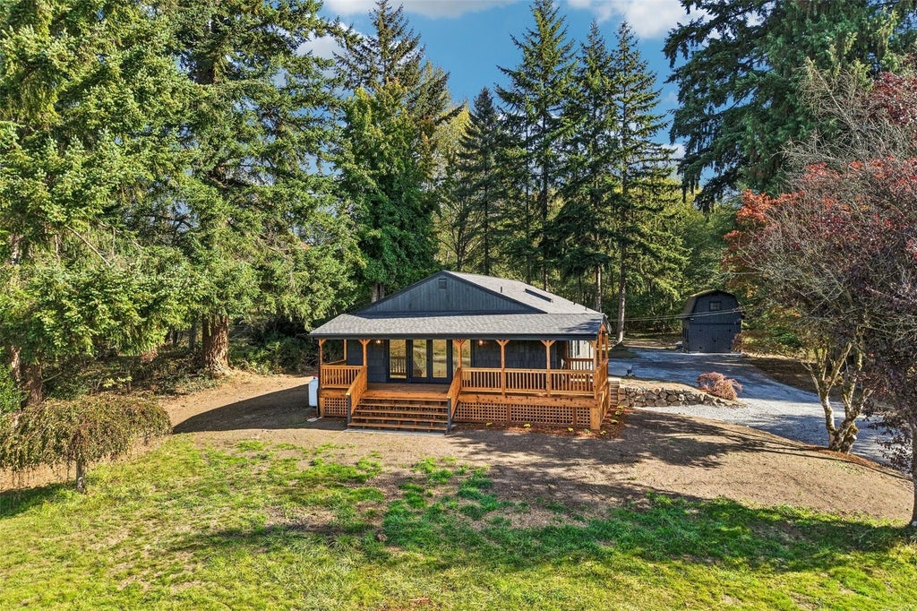 Photo of 5813 83rd Ave Se AVE, Snohomish, WA 98290 (MLS # 2599135)