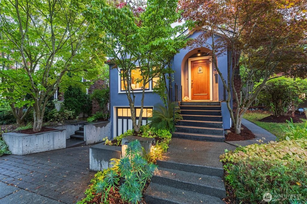 Photo of 7 Newell Street, Seattle, WA 98109 (MLS # 2430990)