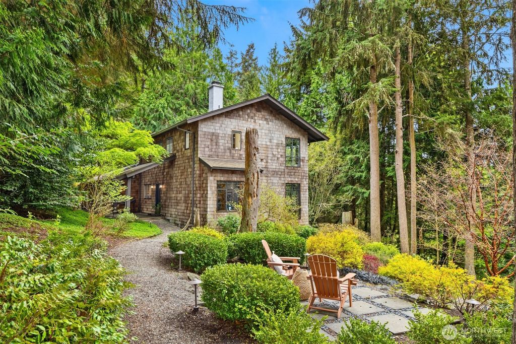 Photo of 8151 NE Hidden Cove Road, Bainbridge Island, WA 98110 (MLS # 2512638)